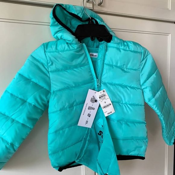 Epic Threads Girls Packable Puffer Jacket & travel Bag - Picture 4 of 5
